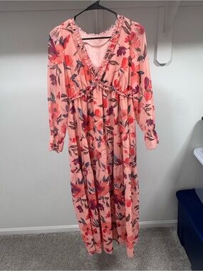 Women’s Pink Floral V-Neck Maxi Dress